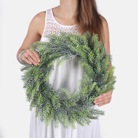 Spruce wreath 51