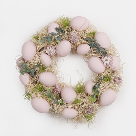 Wreath with eggs and raffia