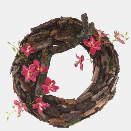 Wreath of bark with an orchid